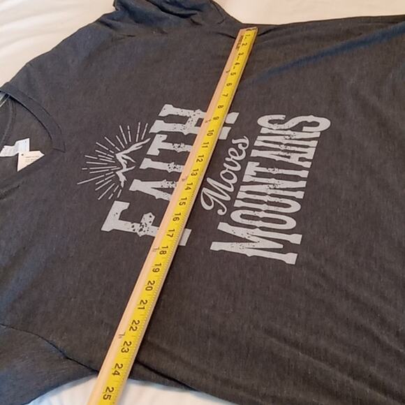 NWT Faith over Mountain women's size 2X dark gray t-shirt. - Picture 6 of 7